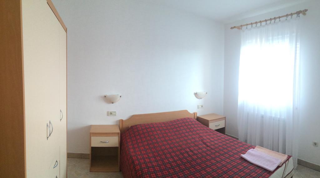 Apartments Bodi 로비니 외부 사진